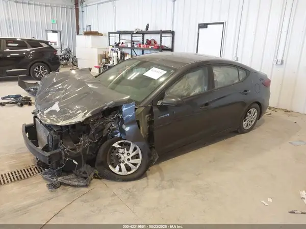 5NPD74LF7LH550498 2020 HYUNDAI ELANTRA - Image 2