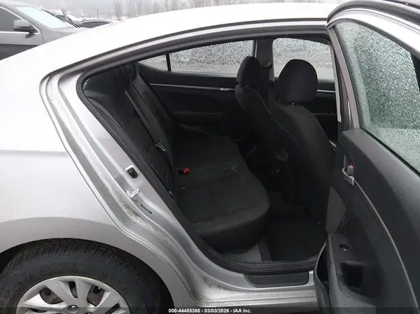 5NPD74LF7LH565163 2020 HYUNDAI ELANTRA - Image 8