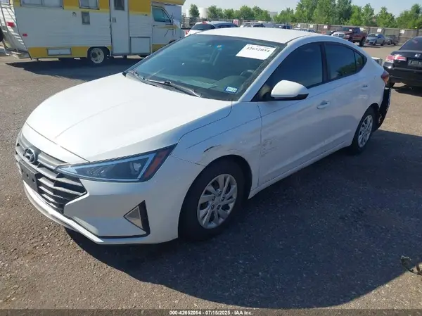5NPD74LF7LH593920 2020 HYUNDAI ELANTRA - Image 2