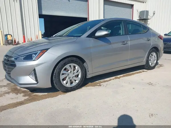 5NPD74LF7LH600901 2020 HYUNDAI ELANTRA - Image 2