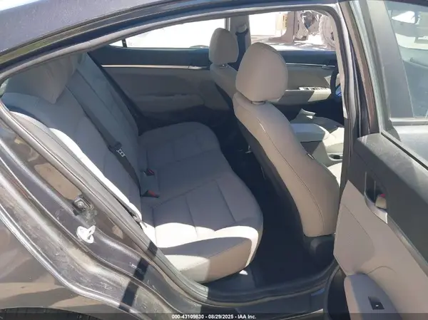 5NPD74LF7LH603202 2020 HYUNDAI ELANTRA - Image 8