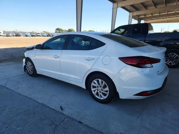 5NPD74LF7LH608108 2020 HYUNDAI ELANTRA - Image 2