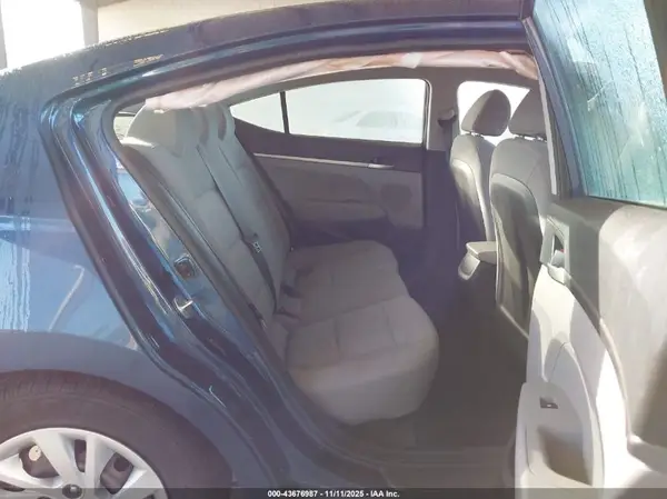 5NPD74LF7LH615883 2020 HYUNDAI ELANTRA - Image 8