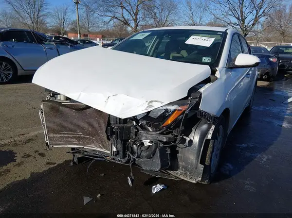 5NPD74LF7LH619612 2020 HYUNDAI ELANTRA - Image 2