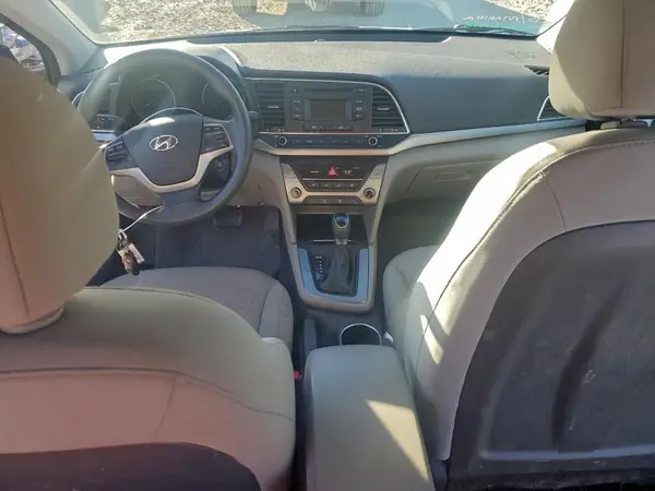 5NPD74LF8HH067352 2017 HYUNDAI ELANTRA - Image 8