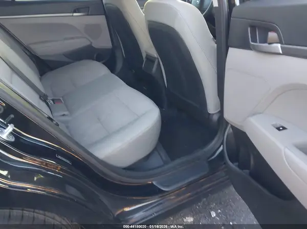 5NPD74LF8HH074933 2017 HYUNDAI ELANTRA - Image 8