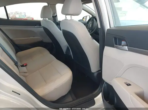5NPD74LF8HH076214 2017 HYUNDAI ELANTRA - Image 8
