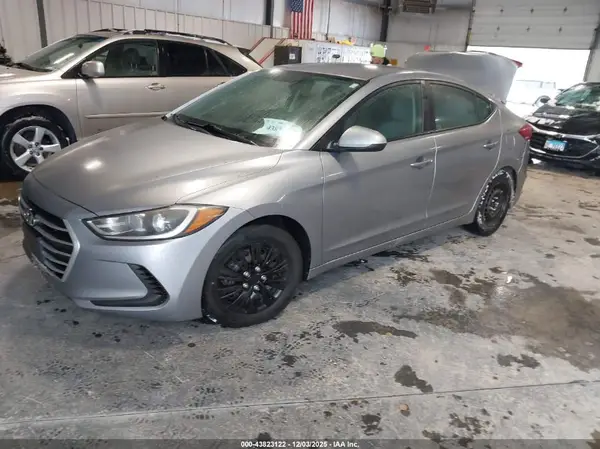 5NPD74LF8HH100284 2017 HYUNDAI ELANTRA - Image 2