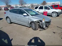 5NPD74LF8HH102567 2017 HYUNDAI ELANTRA