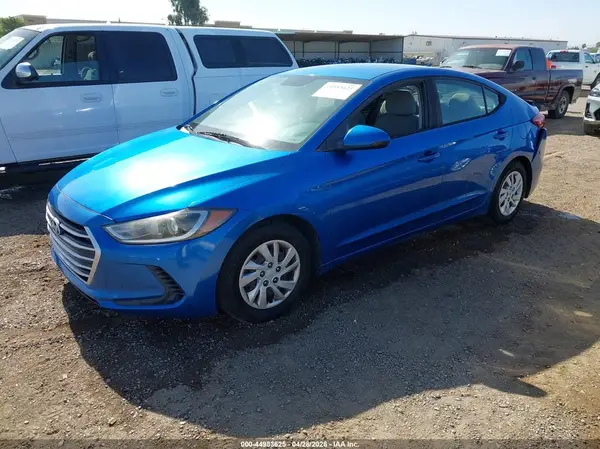 5NPD74LF8HH104819 2017 HYUNDAI ELANTRA - Image 2