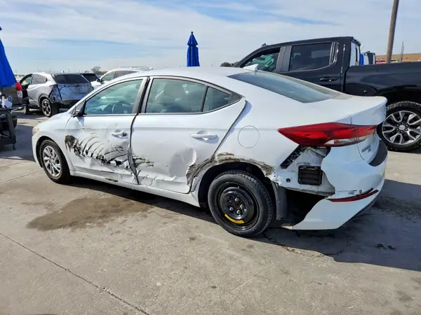 5NPD74LF8HH104903 2017 HYUNDAI ELANTRA - Image 2