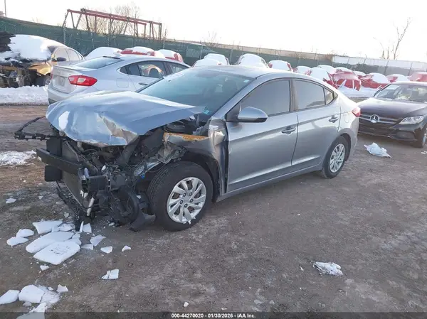 5NPD74LF8HH107056 2017 HYUNDAI ELANTRA - Image 2