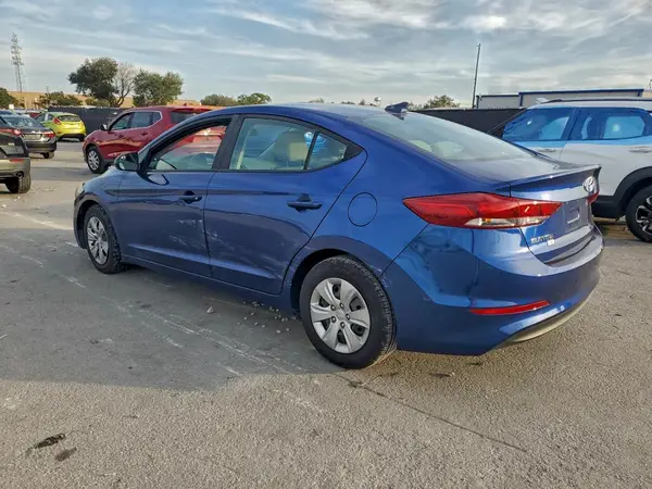 5NPD74LF8HH111642 2017 HYUNDAI ELANTRA - Image 2