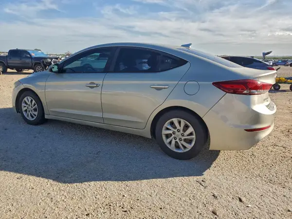 5NPD74LF8HH112967 2017 HYUNDAI ELANTRA - Image 2