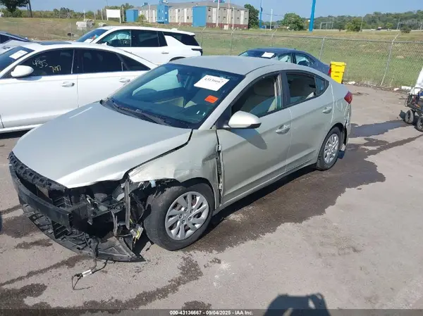 5NPD74LF8HH113729 2017 HYUNDAI ELANTRA - Image 2