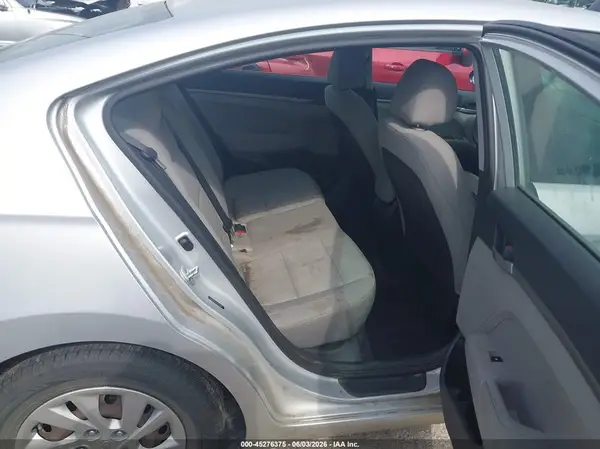 5NPD74LF8HH115660 2017 HYUNDAI ELANTRA - Image 8