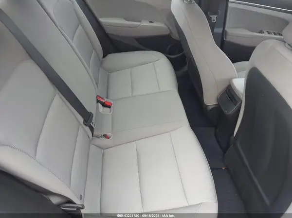 5NPD74LF8HH116761 2017 HYUNDAI ELANTRA - Image 8