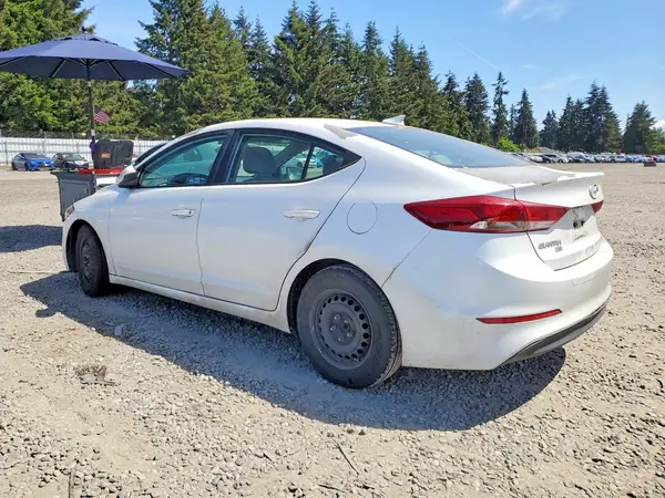 5NPD74LF8HH117070 2017 HYUNDAI ELANTRA - Image 2