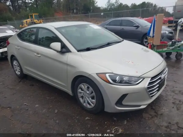 5NPD74LF8HH125640 2017 HYUNDAI ELANTRA - Image 1