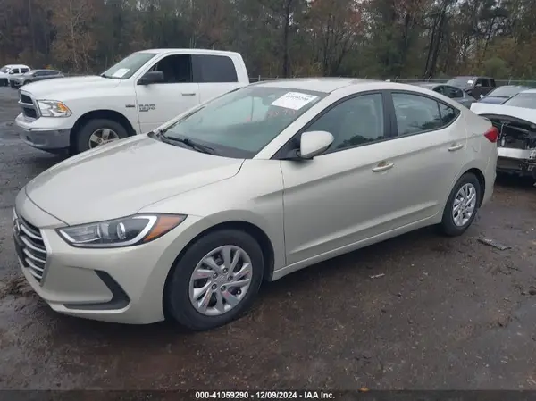 5NPD74LF8HH125640 2017 HYUNDAI ELANTRA - Image 2