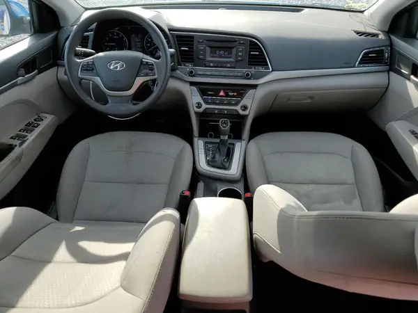 5NPD74LF8HH126254 2017 HYUNDAI ELANTRA - Image 8