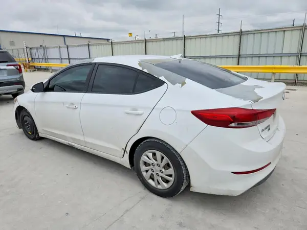 5NPD74LF8HH127226 2017 HYUNDAI ELANTRA - Image 2