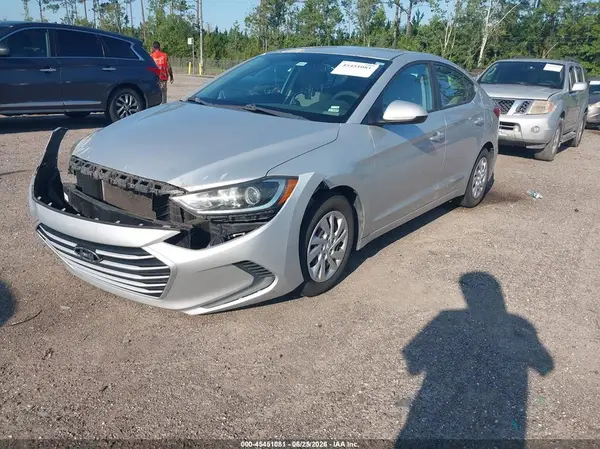 5NPD74LF8HH135181 2017 HYUNDAI ELANTRA - Image 2