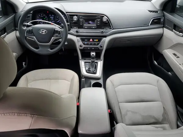 5NPD74LF8HH135391 2017 HYUNDAI ELANTRA - Image 8