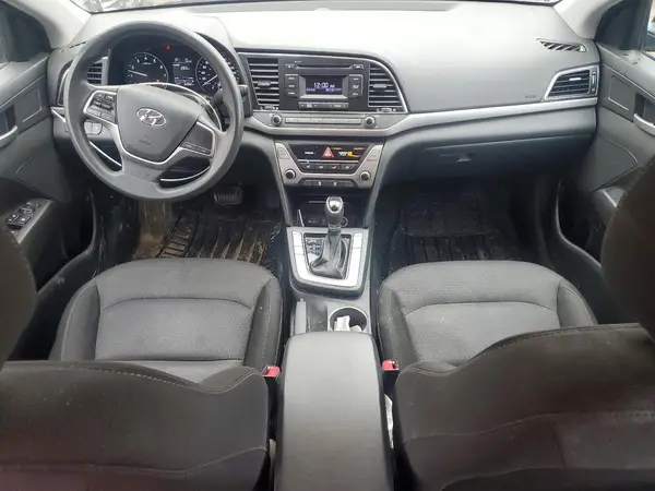 5NPD74LF8HH136489 2017 HYUNDAI ELANTRA - Image 8