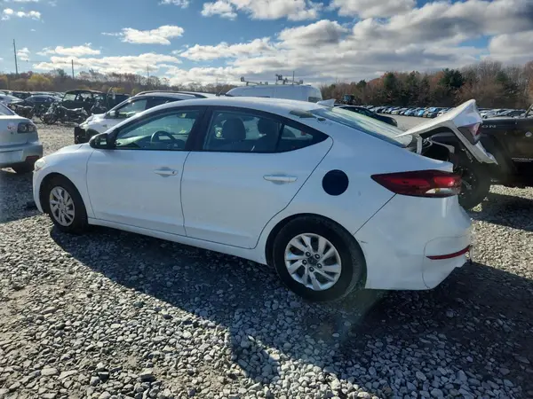 5NPD74LF8HH145659 2017 HYUNDAI ELANTRA - Image 2