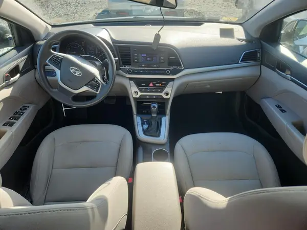 5NPD74LF8HH145659 2017 HYUNDAI ELANTRA - Image 8