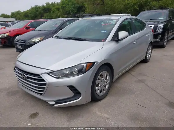 5NPD74LF8HH146133 2017 HYUNDAI ELANTRA - Image 2