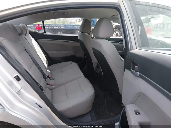 5NPD74LF8HH147105 2017 HYUNDAI ELANTRA - Image 8