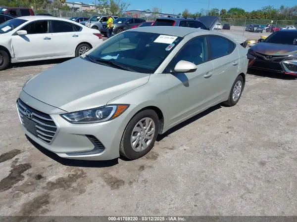 5NPD74LF8HH149193 2017 HYUNDAI ELANTRA - Image 2