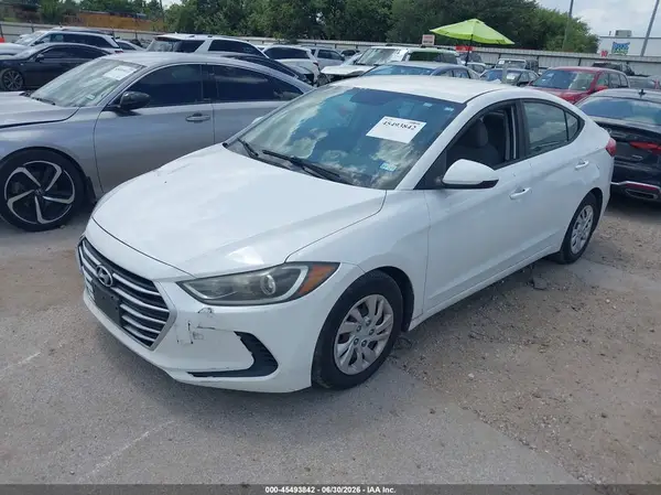 5NPD74LF8HH150439 2017 HYUNDAI ELANTRA - Image 2
