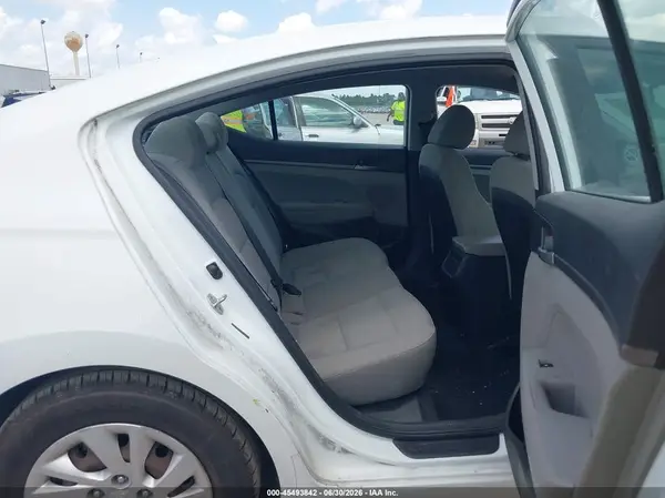 5NPD74LF8HH150439 2017 HYUNDAI ELANTRA - Image 8