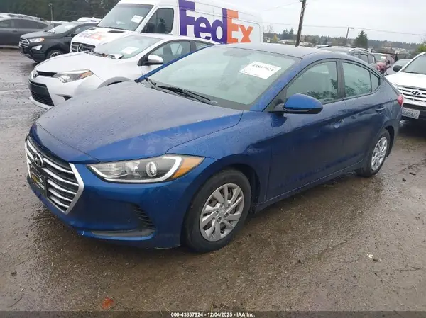 5NPD74LF8HH151817 2017 HYUNDAI ELANTRA - Image 2