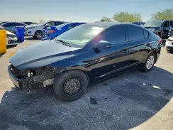 5NPD74LF8HH153230 2017 HYUNDAI ELANTRA