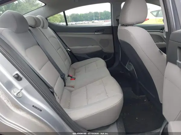 5NPD74LF8HH156595 2017 HYUNDAI ELANTRA - Image 8