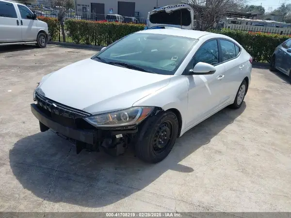 5NPD74LF8HH160159 2017 HYUNDAI ELANTRA - Image 2