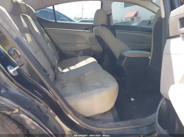 5NPD74LF8HH165751 2017 HYUNDAI ELANTRA - Image 8