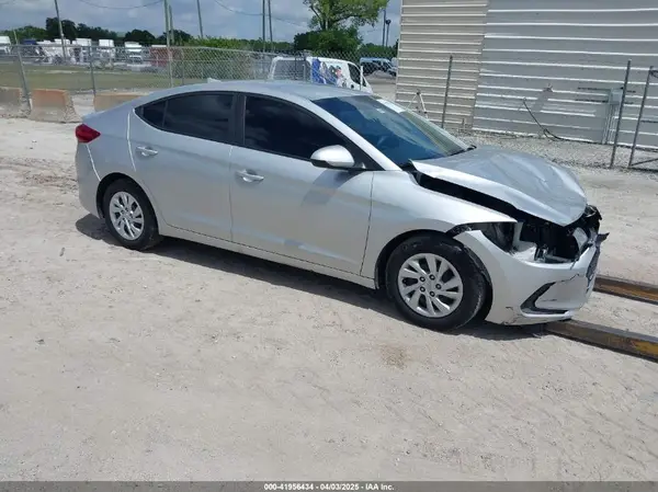 5NPD74LF8HH166852 2017 HYUNDAI ELANTRA - Image 1
