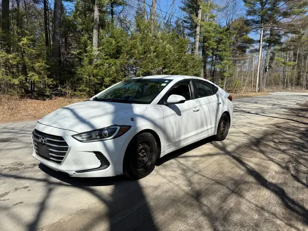 5NPD74LF8HH173249 2017 HYUNDAI ELANTRA - Image 2