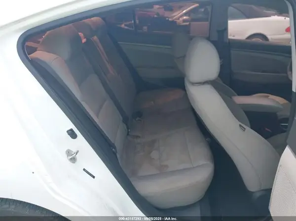 5NPD74LF8HH176006 2017 HYUNDAI ELANTRA - Image 8