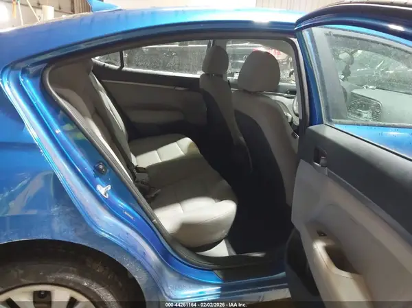 5NPD74LF8HH185787 2017 HYUNDAI ELANTRA - Image 8