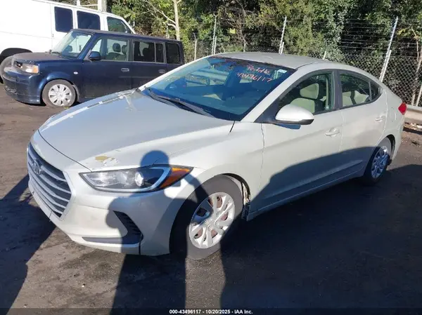 5NPD74LF8HH186244 2017 HYUNDAI ELANTRA - Image 2