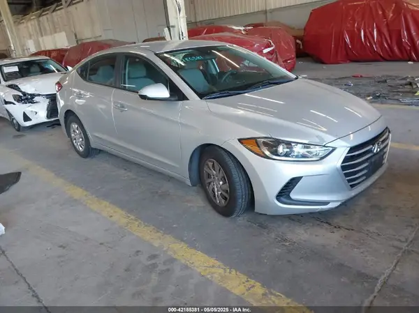 5NPD74LF8HH186910 2017 HYUNDAI ELANTRA - Image 1
