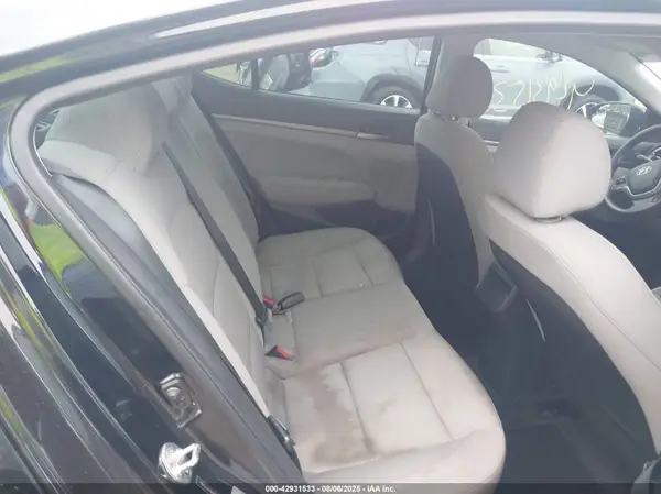 5NPD74LF8HH193307 2017 HYUNDAI ELANTRA - Image 8