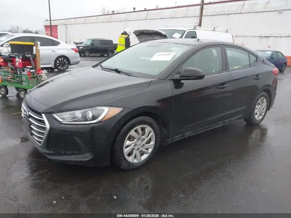 5NPD74LF8HH193680 2017 HYUNDAI ELANTRA - Image 2