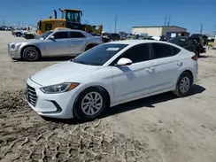 5NPD74LF8HH201096 2017 HYUNDAI ELANTRA